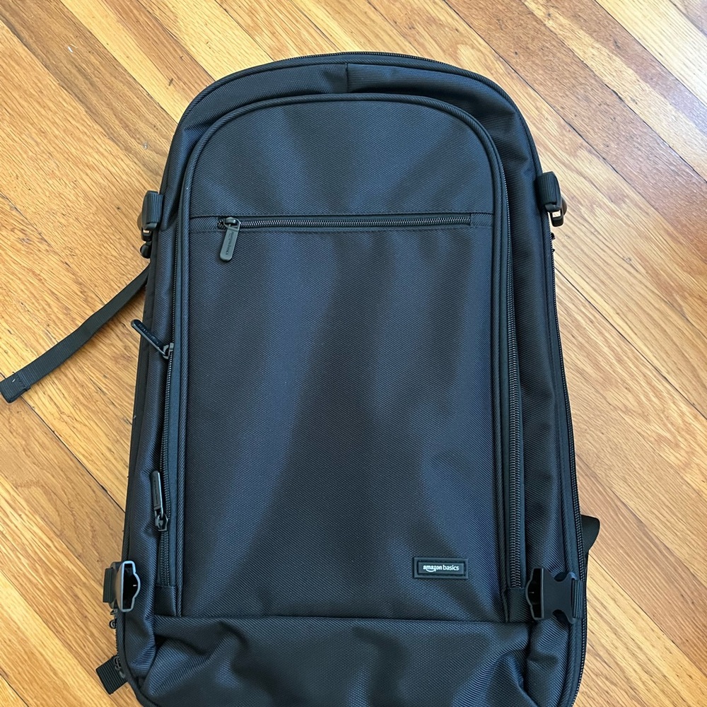 Amazon Basics Carry On Backpack - Picture 4 of 6